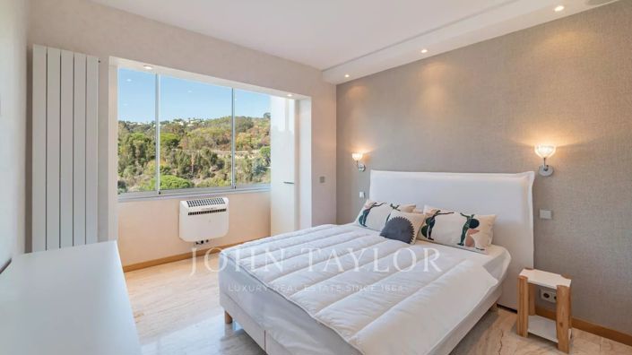 Image No.14-4 Bed Apartment for sale