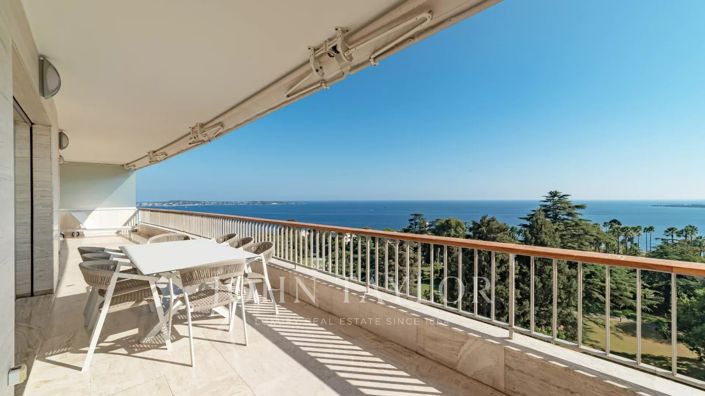 Image No.2-4 Bed Apartment for sale