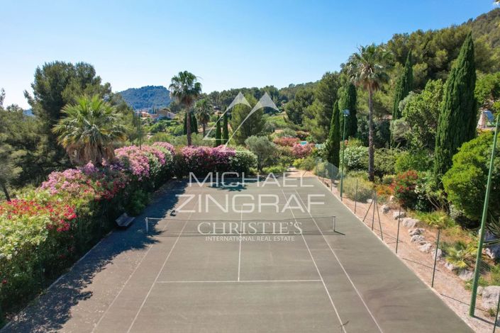 Image No.16-12 Bed House for sale