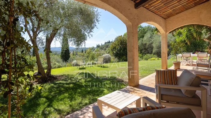 Image No.2-4 Bed House for sale