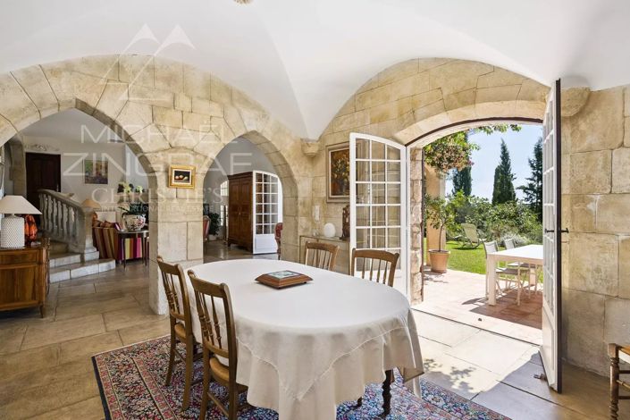 Image No.7-4 Bed House for sale