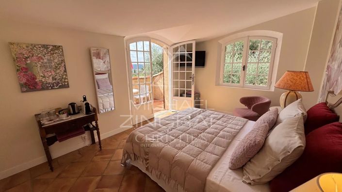 Image No.8-4 Bed House for sale