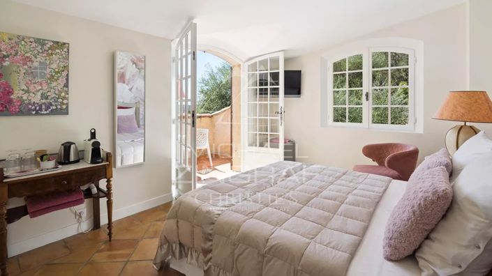 Image No.9-4 Bed House for sale