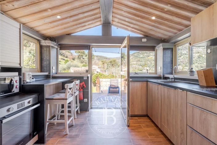 Image No.18-4 Bed House for sale