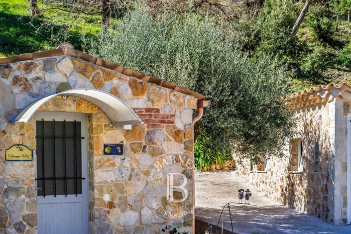 Image No.6-4 Bed House for sale