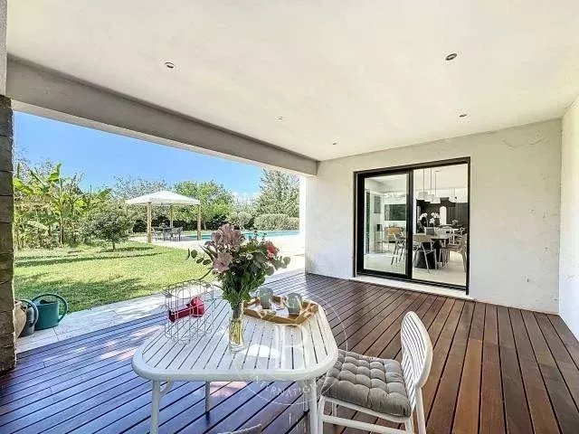 Image No.13-6 Bed House for sale