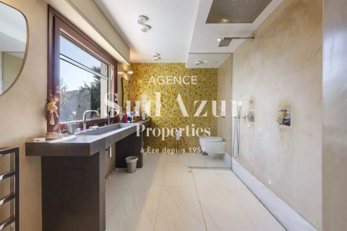 Image No.21-House for sale