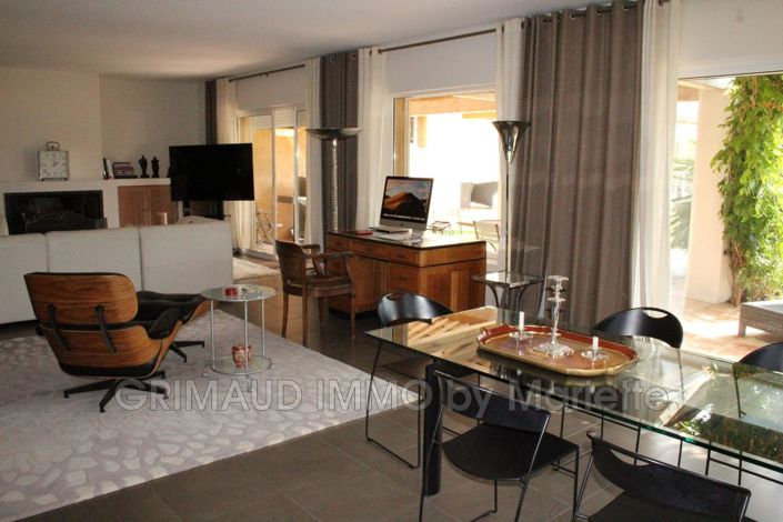 Image No.11-5 Bed House for sale