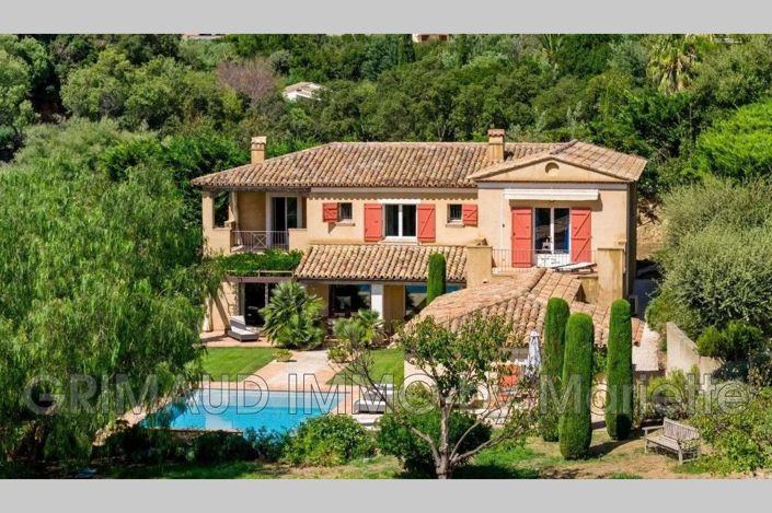 Image No.3-5 Bed House for sale