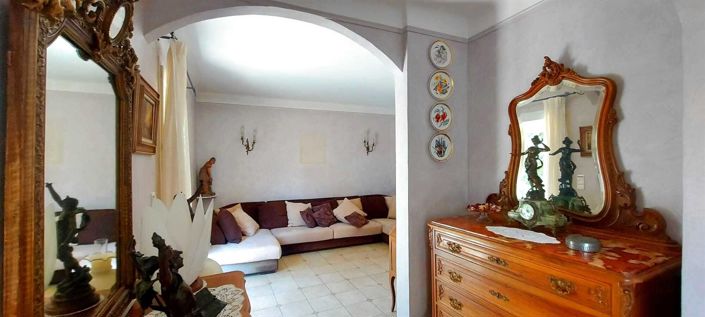 Image No.15-3 Bed House for sale