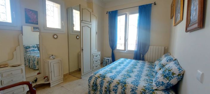 Image No.24-3 Bed House for sale