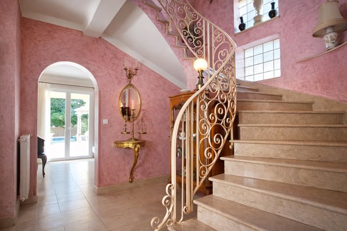 Image No.9-3 Bed House for sale