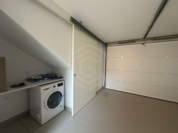 Image No.28-3 Bed House for sale