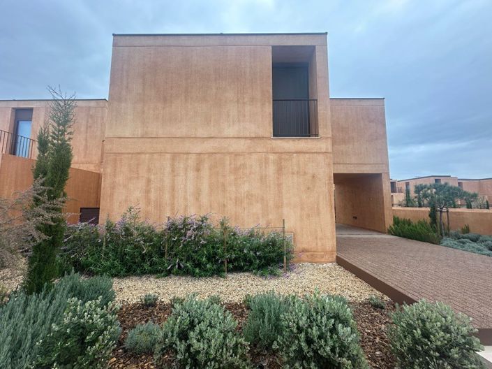 Image No.3-3 Bed House for sale