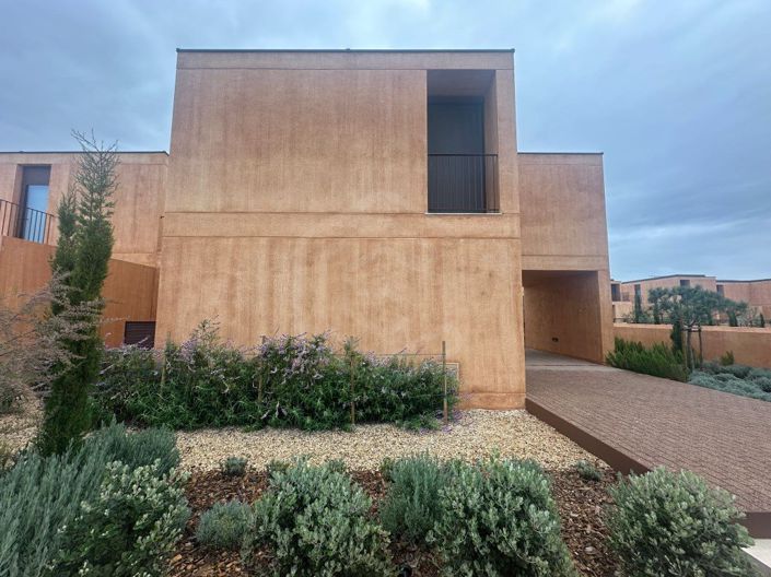 Image No.6-3 Bed House for sale