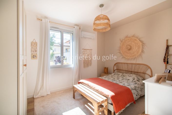 Image No.14-5 Bed House for sale