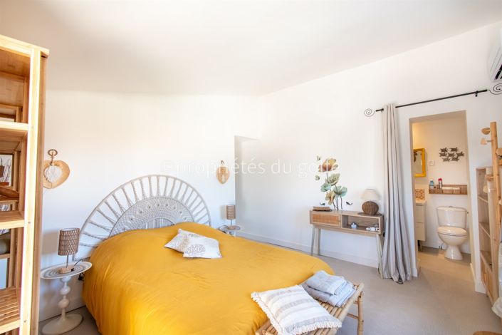 Image No.22-5 Bed House for sale