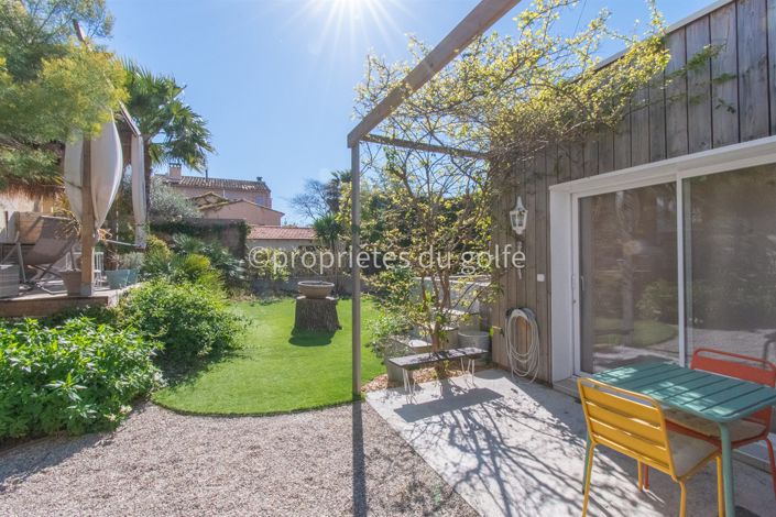 Image No.24-5 Bed House for sale