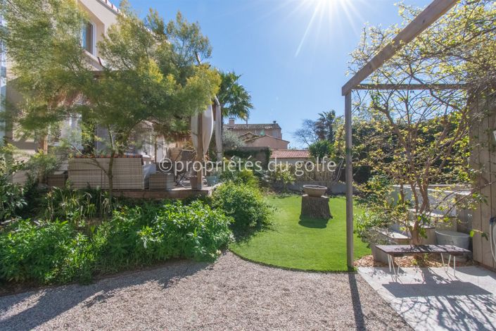 Image No.5-5 Bed House for sale