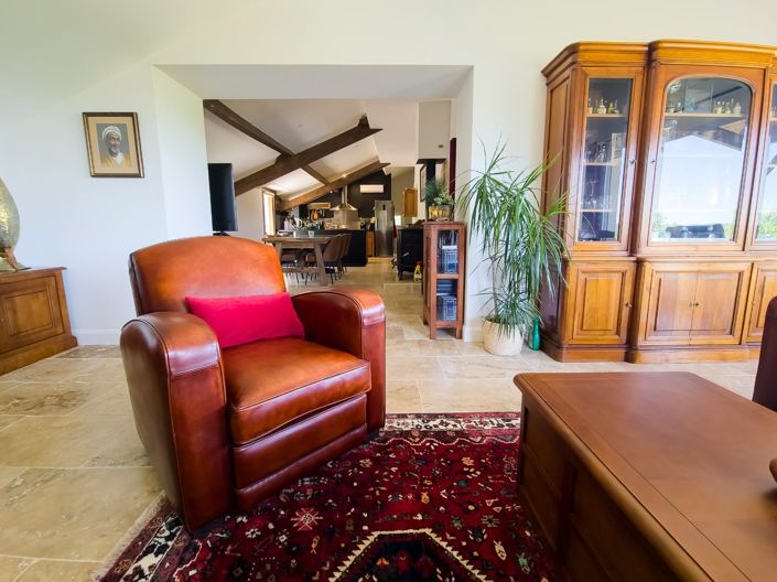 Image No.3-3 Bed House for sale