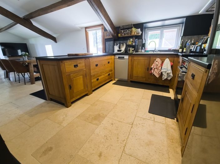 Image No.8-3 Bed House for sale