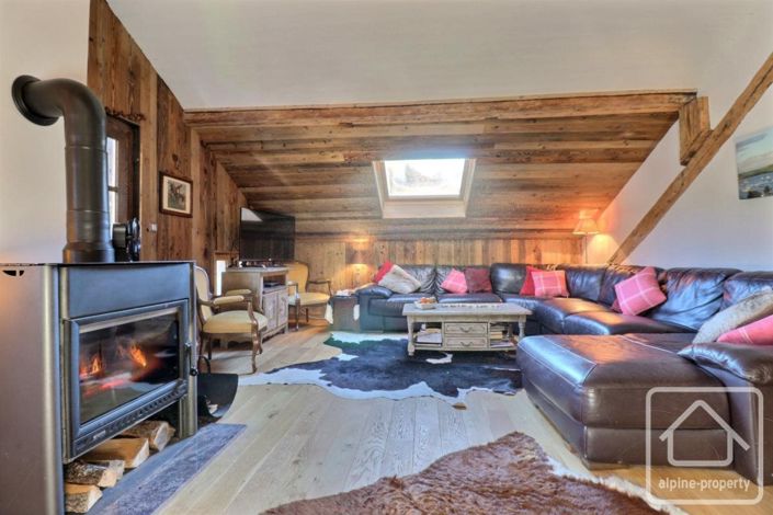 Image No.19-11 Bed Property for sale