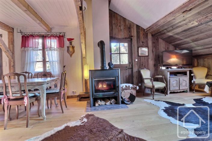 Image No.20-11 Bed Property for sale