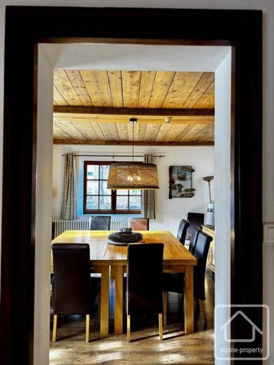 Image No.23-11 Bed Property for sale