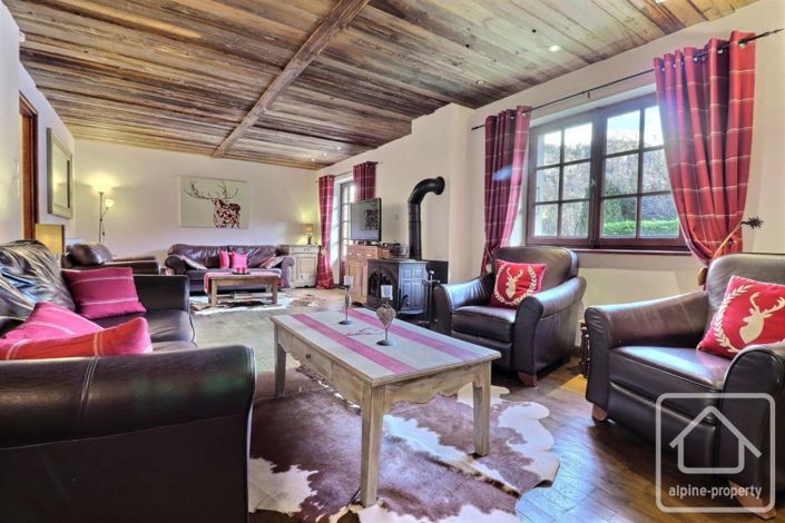 Image No.8-11 Bed Property for sale