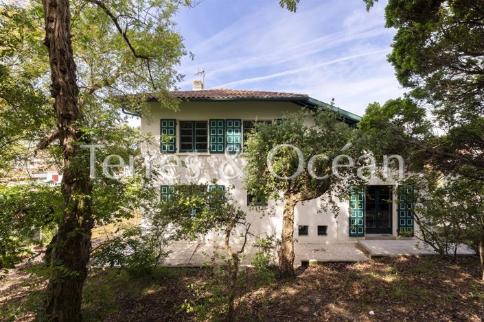 Image No.11-6 Bed House for sale