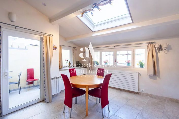 Image No.7-4 Bed House for sale