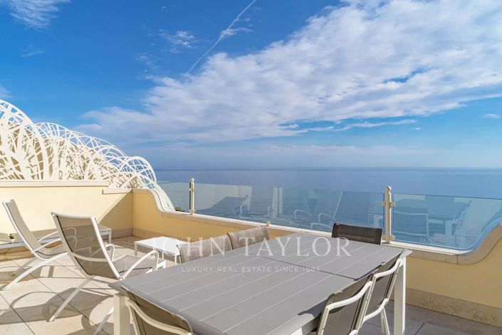 Image No.18-5 Bed House for sale