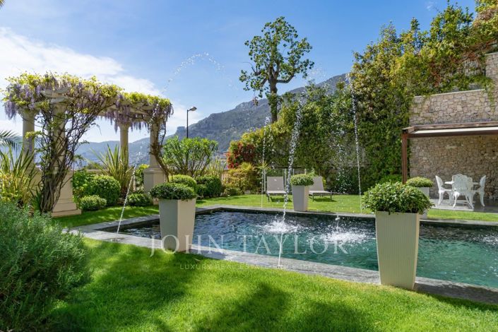 Image No.21-5 Bed House for sale