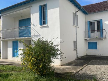 1 - Oloron-Sainte-Marie, House