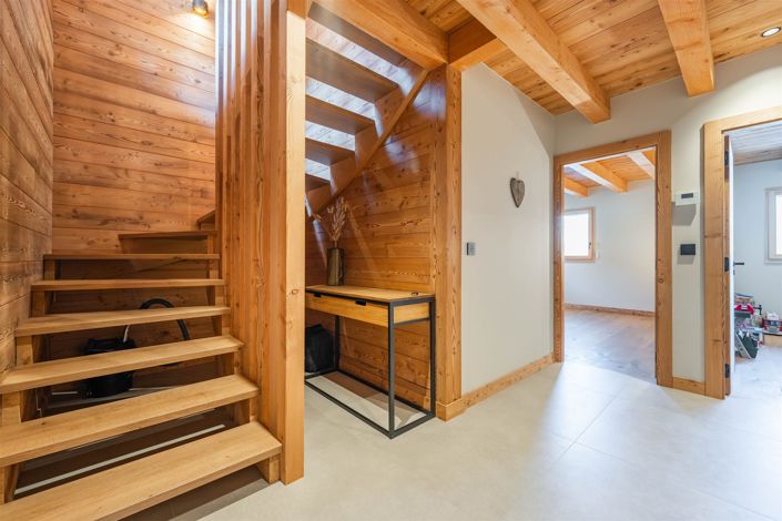 Image No.12-4 Bed House for sale