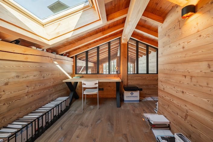 Image No.19-4 Bed House for sale