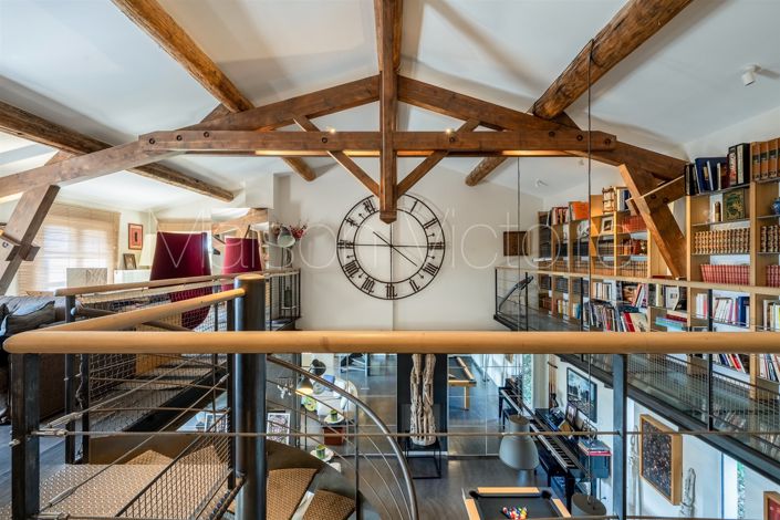 Image No.20-7 Bed House for sale