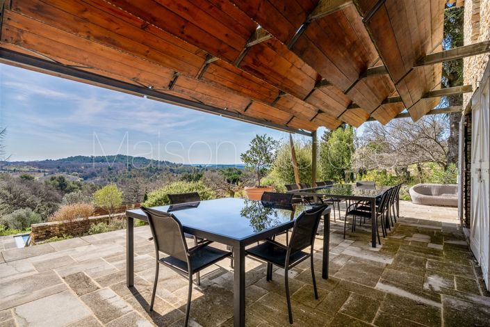 Image No.7-7 Bed House for sale