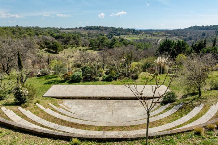 Image No.9-7 Bed House for sale