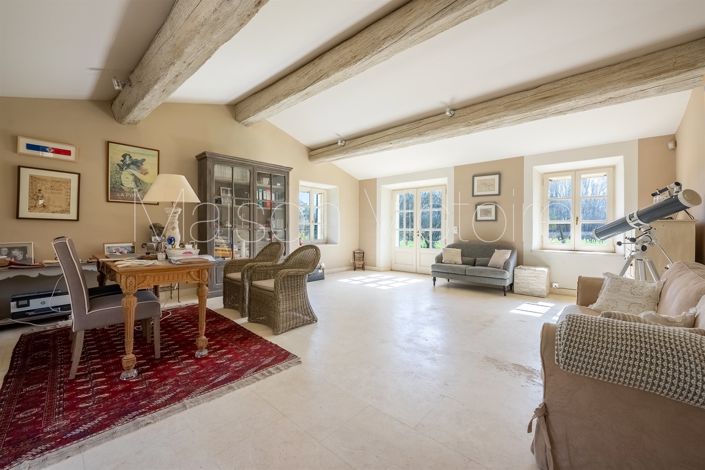 Image No.13-6 Bed House for sale