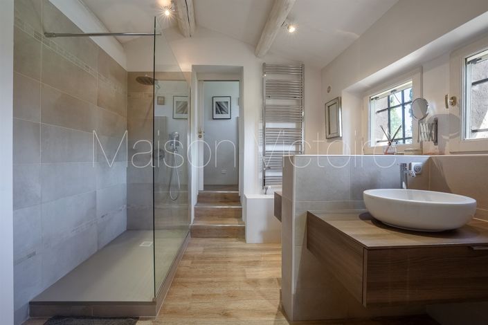 Image No.23-6 Bed House for sale