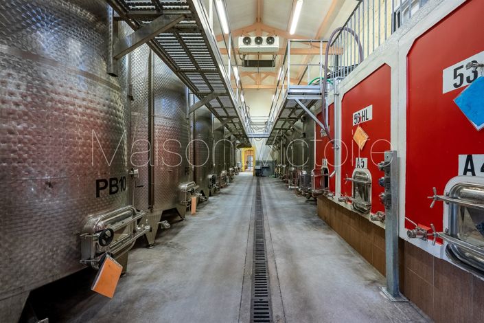 Image No.27-6 Bed House for sale