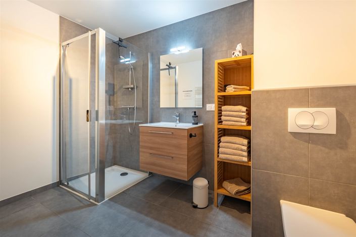 Image No.8-2 Bed Apartment for sale