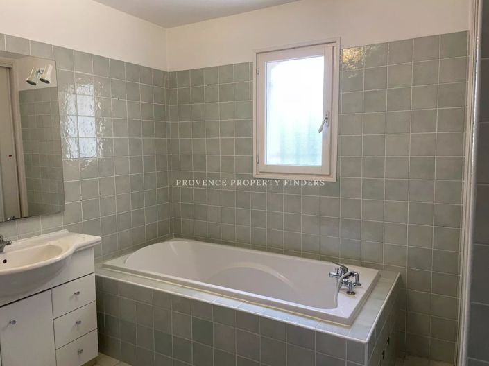 Image No.13-5 Bed House for sale