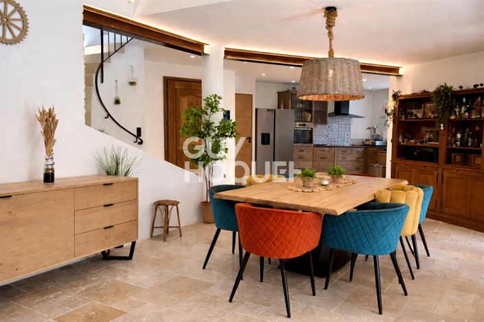 Image No.6-4 Bed House for sale