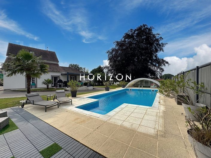 Image No.11-6 Bed House for sale