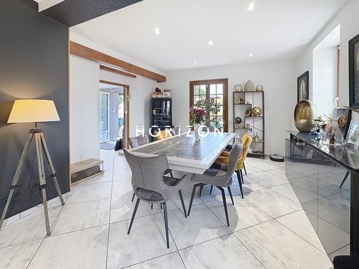 Image No.30-6 Bed House for sale