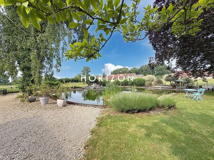 Image No.9-6 Bed House for sale