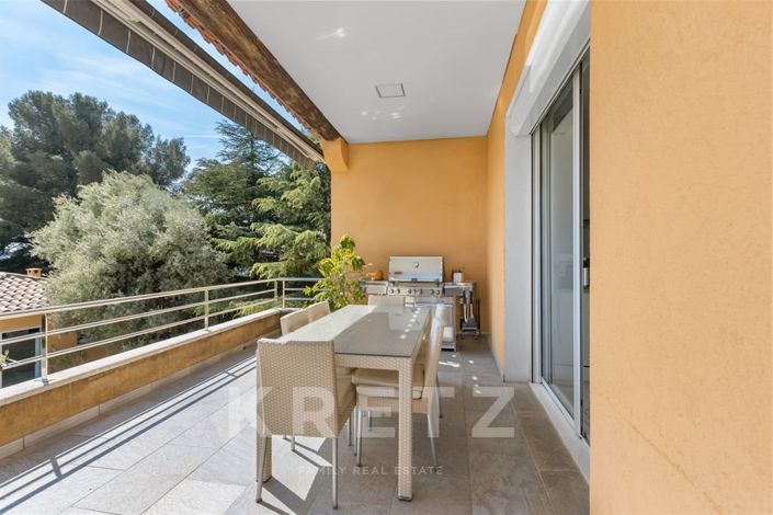 Image No.16-6 Bed House for sale