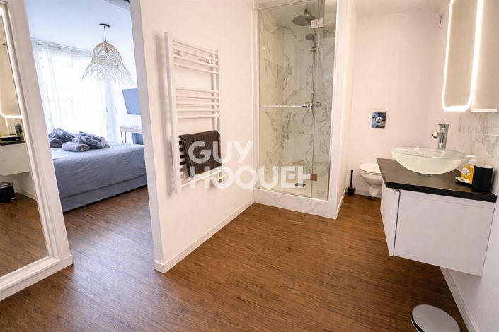 Image No.11-5 Bed House for sale